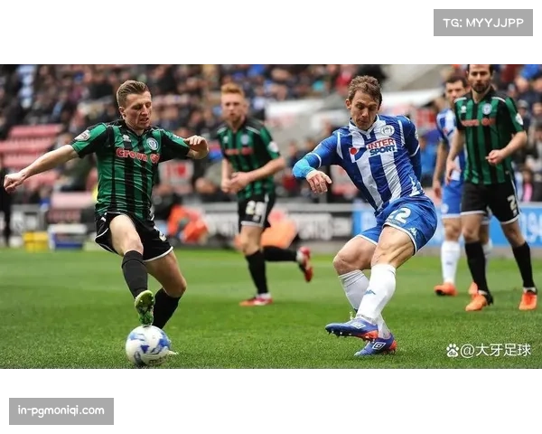 利兹联防守反击平衡，进攻投入与回防速度需更好协调